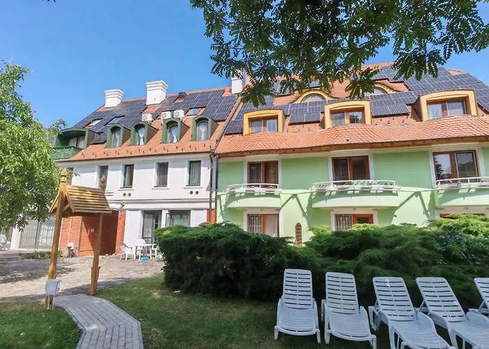 מלון Abbazia Club Kek 3*