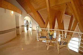 מלון Abbazia Club Kek 3*